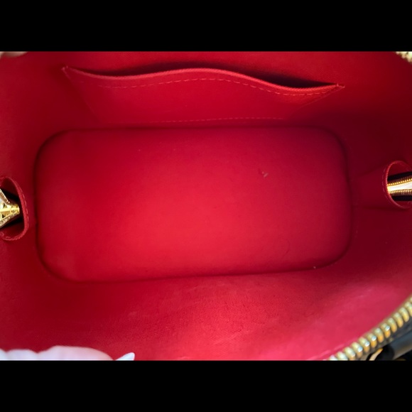 Louis Vuitton Alma BB - Picture 8 of 12